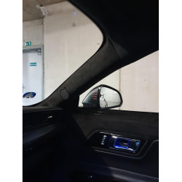 Potáhnutí interiérových dílu do alcantary