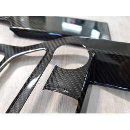 Karbonový interiér