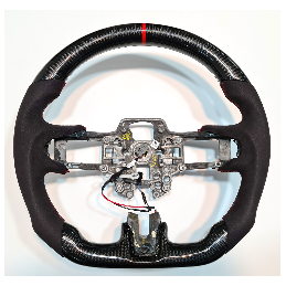 Karbonový volant s alcantarou a červením prošitím, včetně vyhřívaní