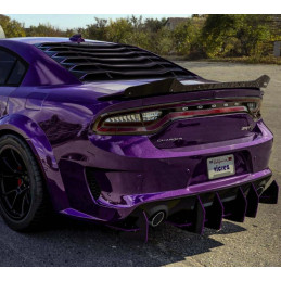 Žaluzie zadního okna ve stylu IK – leskle černá (CHARGER 11-22)