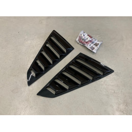 okenní žaluzie – leskle černá