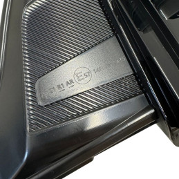 Zadní světla – NIGHTSTRIKE Black Edition – Žluté směrové světlo