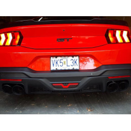 Zadní difuzor a mlhové světlo – styl Dark Horse