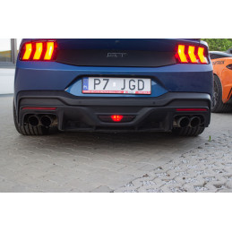 Zadní difuzor a mlhové světlo – styl Dark Horse