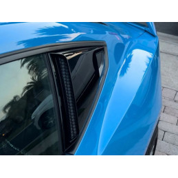 Lopatky do čtvrtinového okna – leskle černé